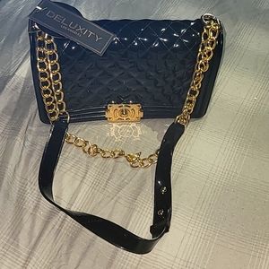 A one strap bag stylish black